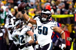 재일런 필립스의 생산적인 이글스, 패커스를 상대로 10-7 승리를 거두며 지배적인 수비진에 데뷔