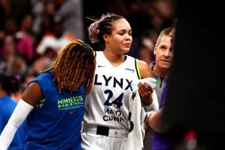 나피사 콜리에, 문제가 있는 지도자를 폭로했다고 말한 엥겔베르트와의 사적인 대화에 대해 이야기합니다